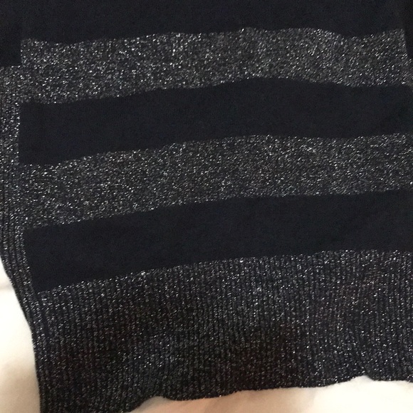 Sweater - Picture 2 of 4